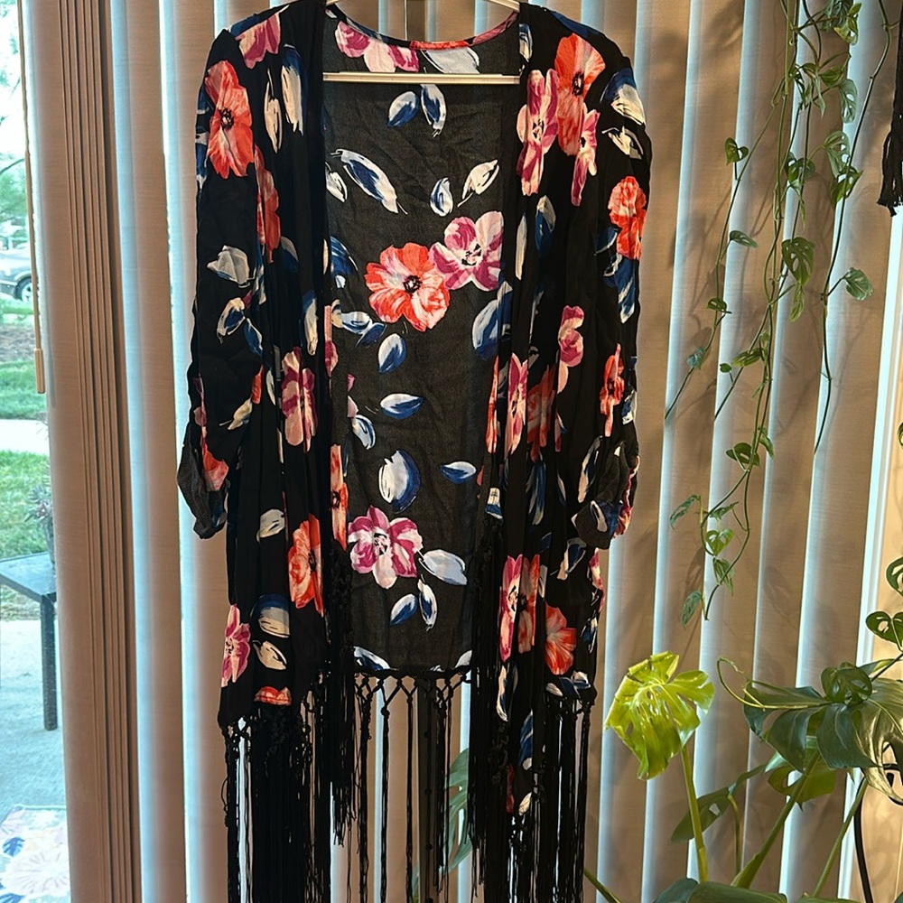 Dark Floral Tasseled Sweater